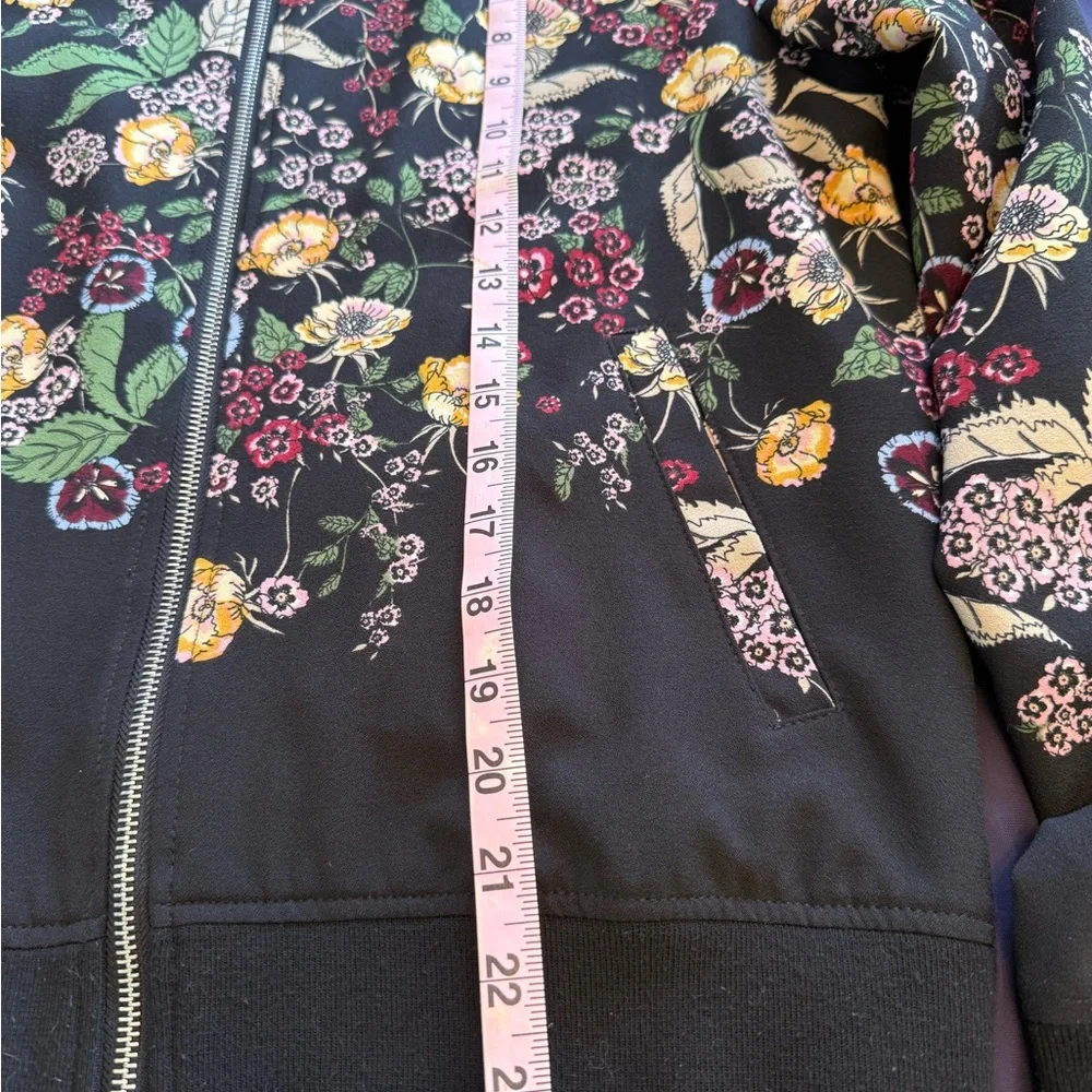 Women’s One Hart Floral Black Bomber Jacket - Size L - Picture 7 of 9